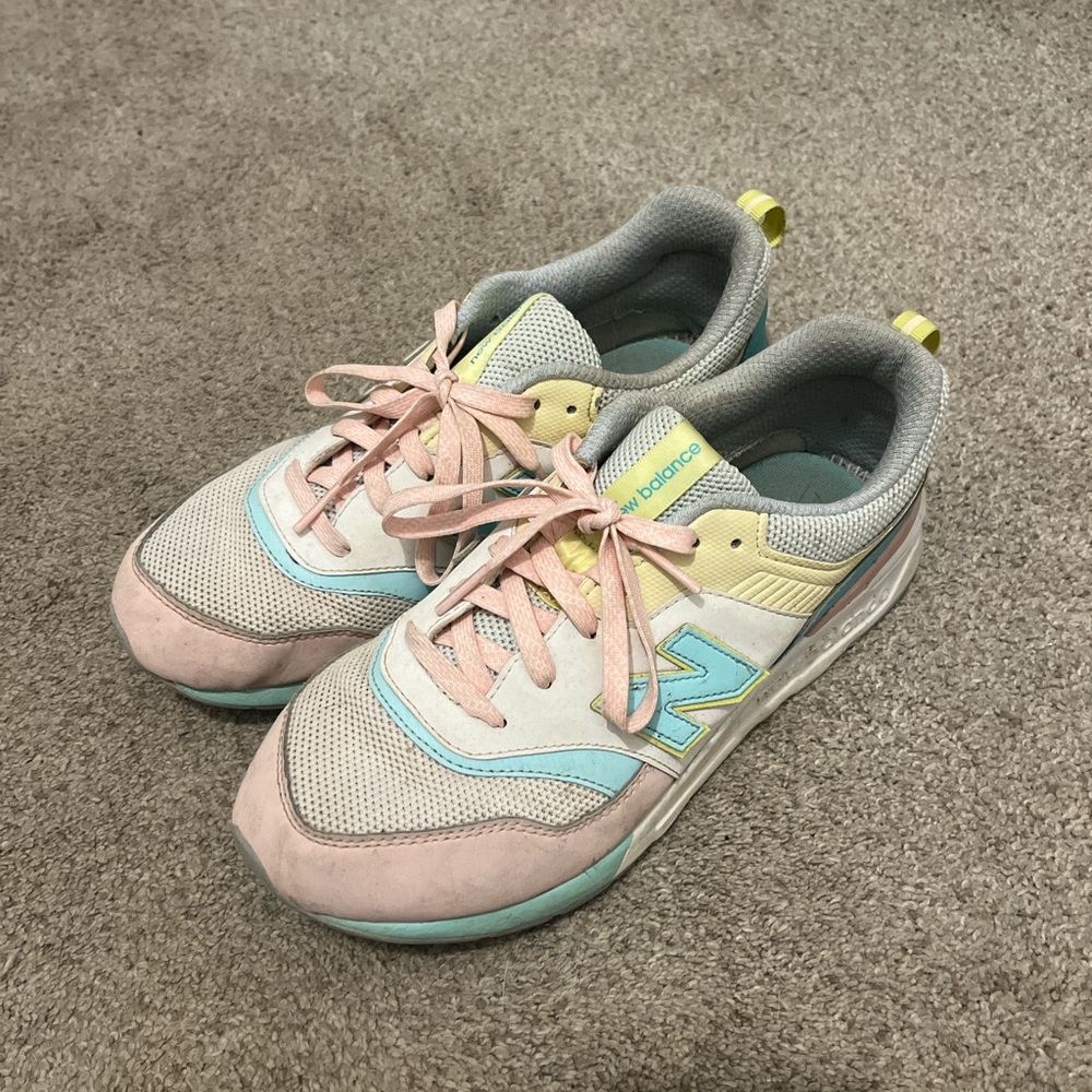 pastel new balances